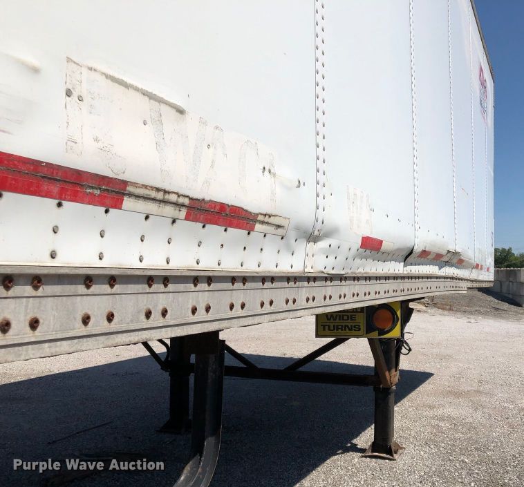 image for item G1852 2000 Wabash dry van trailer