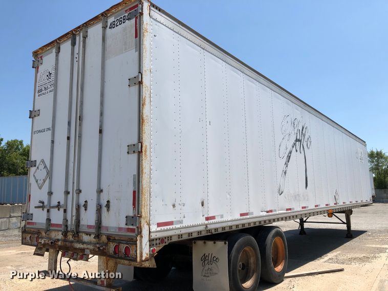 image for item G1866 1986 Stoughton dry van trailer