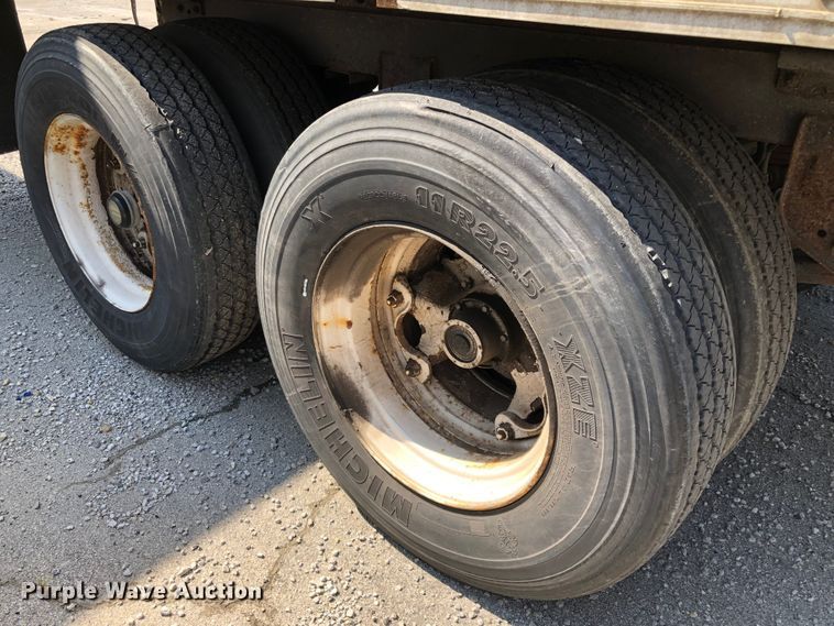 image for item G1867 1992 Wabash dry van trailer