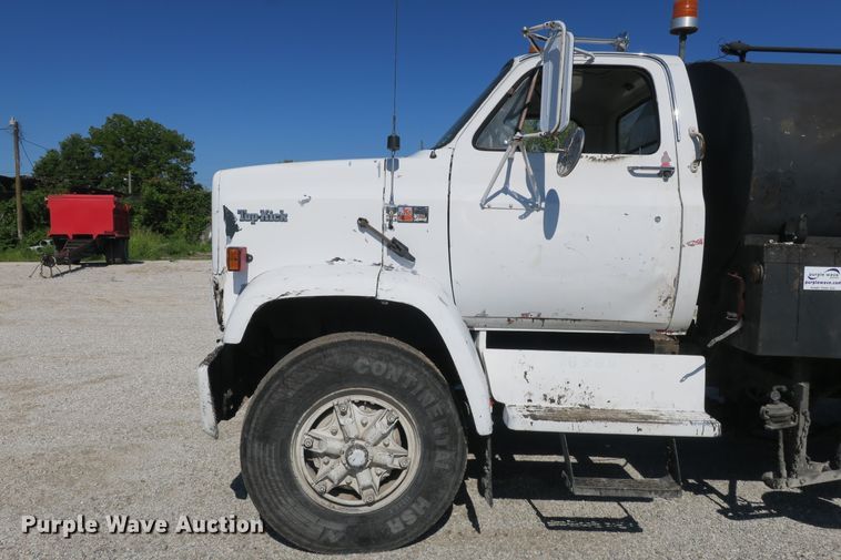 image for item DB10236 1983 GMC TopKick 7000 oil distributor truck