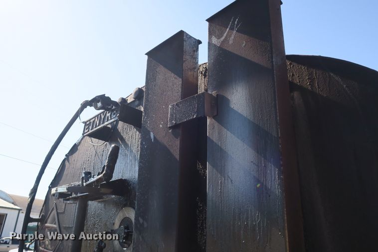 image for item DB10236 1983 GMC TopKick 7000 oil distributor truck