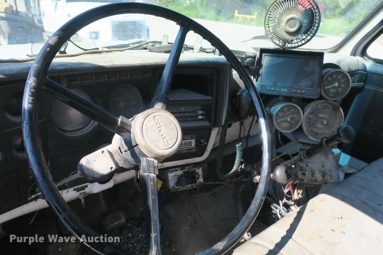 image for item DB10236 1983 GMC TopKick 7000 oil distributor truck