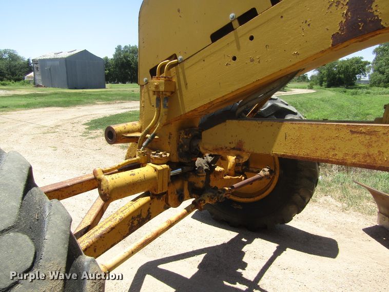 image for item DB4971 1963 Caterpillar 12E rigid frame motor grader