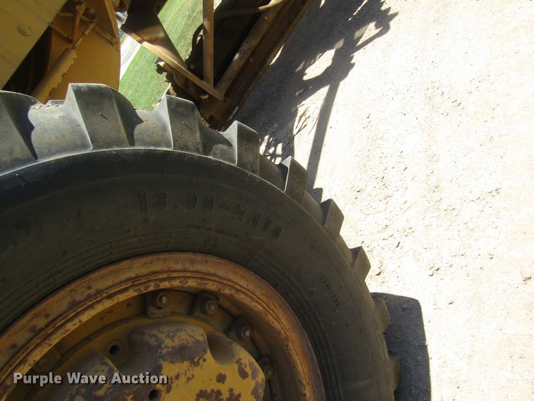 image for item DB4971 1963 Caterpillar 12E rigid frame motor grader