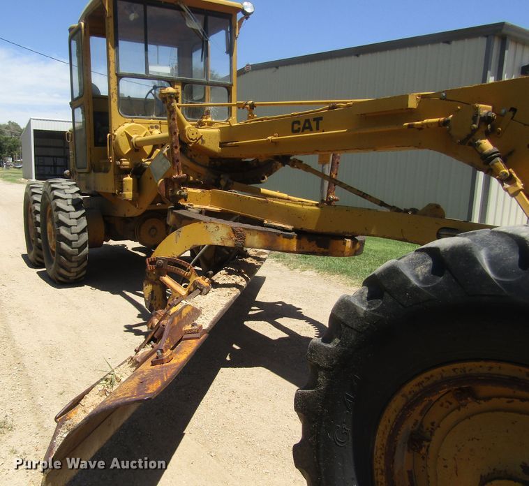 image for item DB4971 1963 Caterpillar 12E rigid frame motor grader