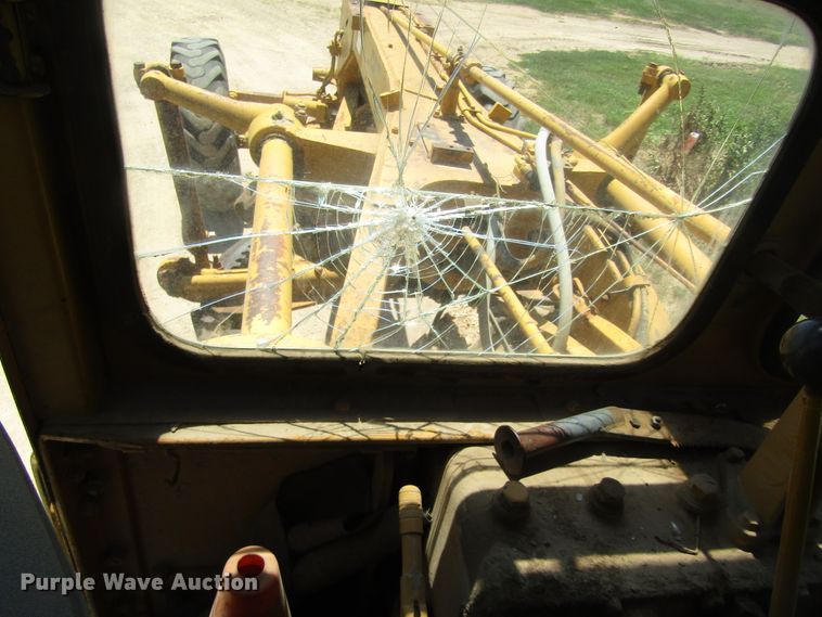 image for item DB4971 1963 Caterpillar 12E rigid frame motor grader