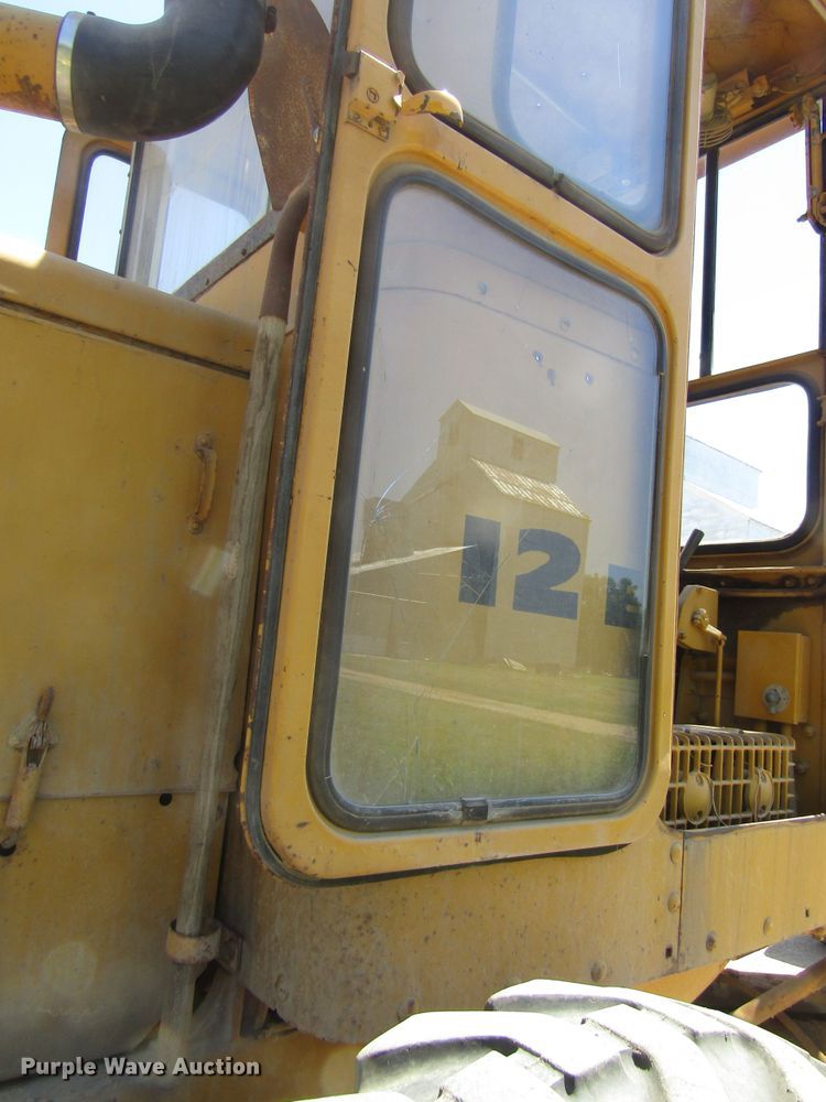 image for item DB4971 1963 Caterpillar 12E rigid frame motor grader