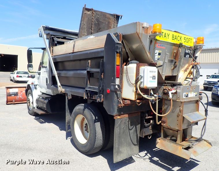 image for item DC1401 2006 International 4300 dump truck