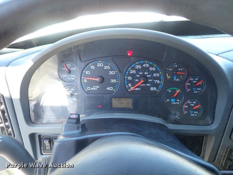 image for item DC1401 2006 International 4300 dump truck