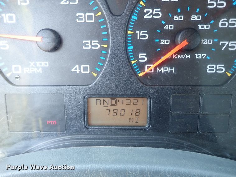 image for item DC1401 2006 International 4300 dump truck