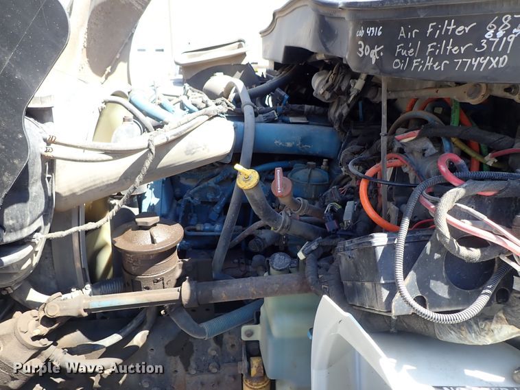 image for item DC1401 2006 International 4300 dump truck