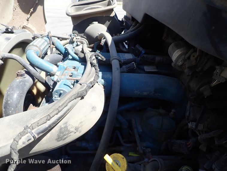 image for item DC1401 2006 International 4300 dump truck