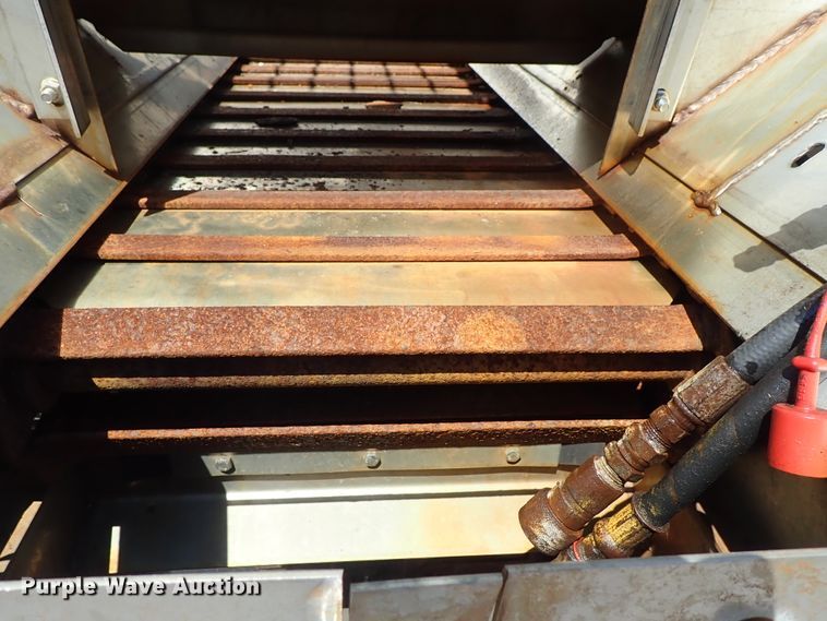 image for item DC1401 2006 International 4300 dump truck