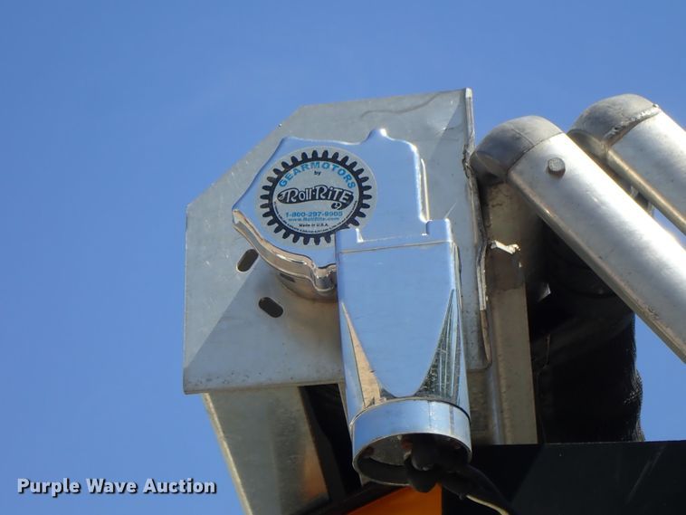 image for item DC1401 2006 International 4300 dump truck