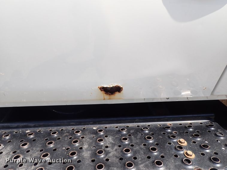 image for item DC1401 2006 International 4300 dump truck