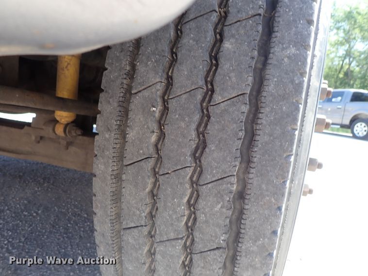 image for item DC1401 2006 International 4300 dump truck