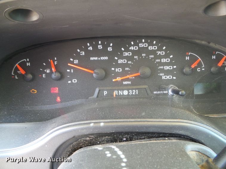 image for item DC5030 2006 Ford Econoline E450 Super Duty shuttle bus