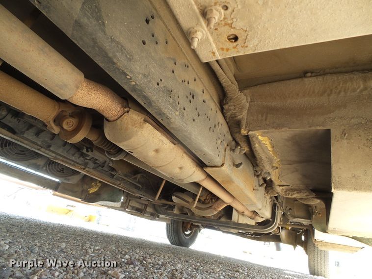 image for item DC5030 2006 Ford Econoline E450 Super Duty shuttle bus