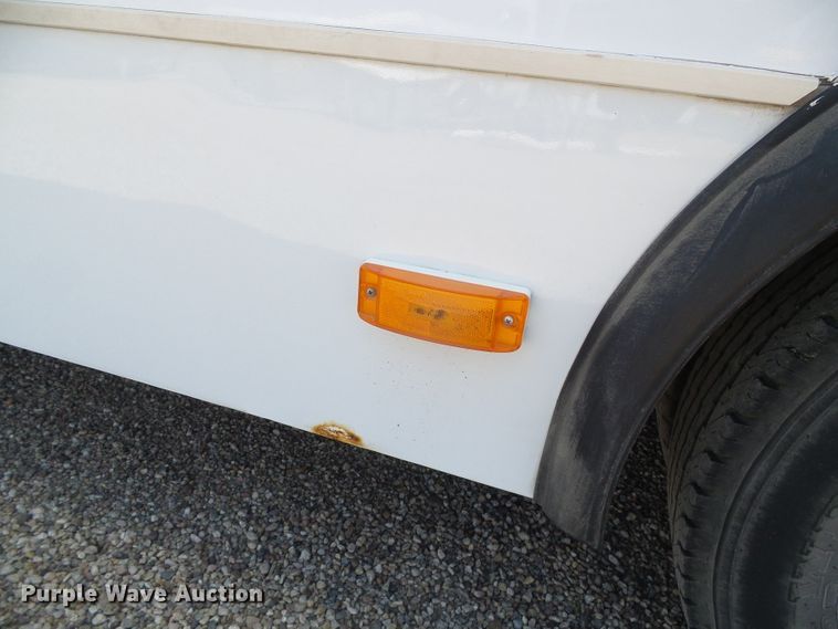 image for item DC5030 2006 Ford Econoline E450 Super Duty shuttle bus