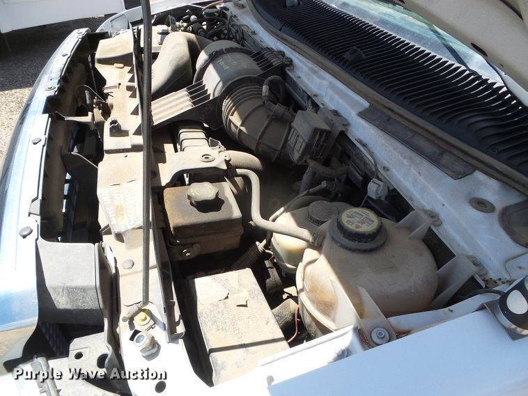 image for item DC5032 2008 Ford Econoline E450 Super Duty shuttle bus