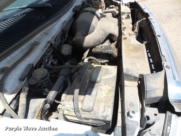 image for item DC5032 2008 Ford Econoline E450 Super Duty shuttle bus