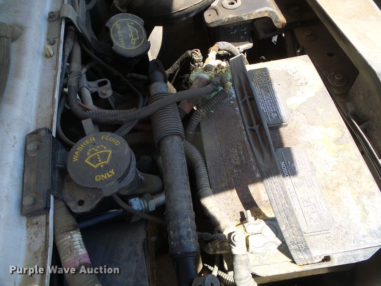 image for item DC5032 2008 Ford Econoline E450 Super Duty shuttle bus