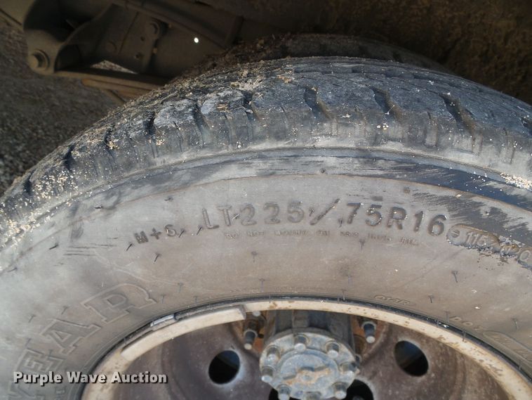 image for item DC5032 2008 Ford Econoline E450 Super Duty shuttle bus