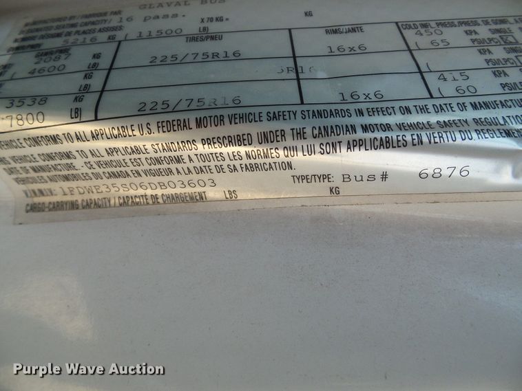 image for item DC5033 2006 Ford E350 Super Duty shuttle bus