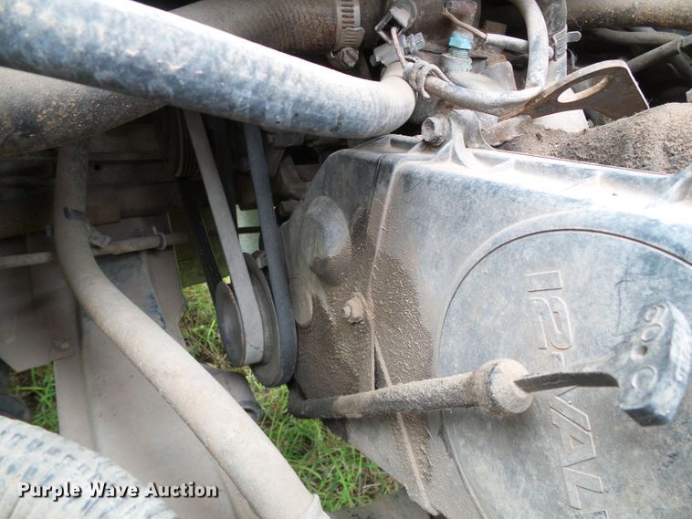 image for item DC5043 2001 Suzuki V-DD51B mini truck