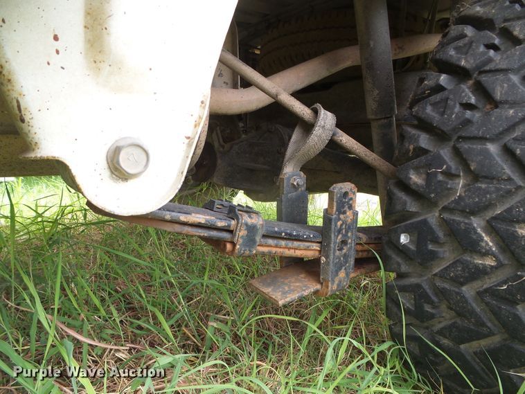 image for item DC5043 2001 Suzuki V-DD51B mini truck