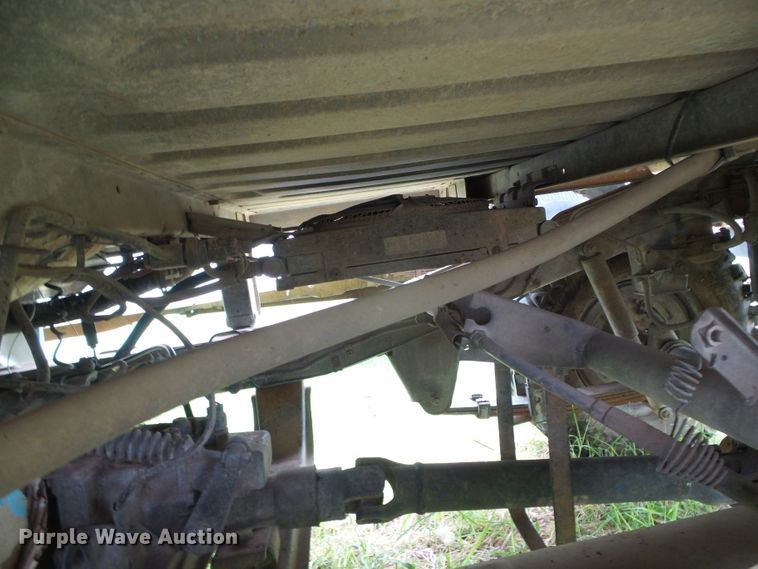 image for item DC5043 2001 Suzuki V-DD51B mini truck