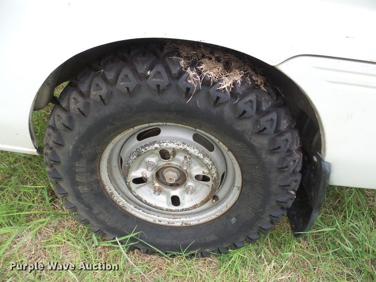 image for item DC5043 2001 Suzuki V-DD51B mini truck