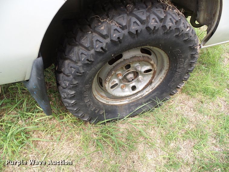 image for item DC5043 2001 Suzuki V-DD51B mini truck