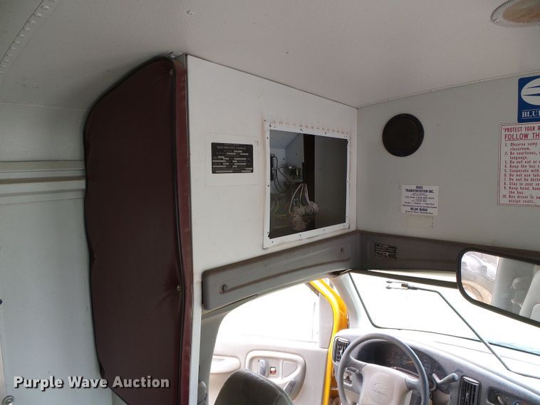 image for item DC5046 1999 Chevrolet Express 3500 school bus