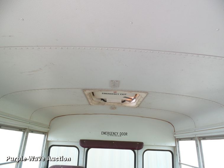 image for item DC5046 1999 Chevrolet Express 3500 school bus