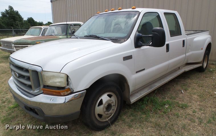 image for item DC5047 1999 Ford F350 Super Duty Crew Cab pickup truck