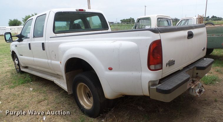 image for item DC5047 1999 Ford F350 Super Duty Crew Cab pickup truck