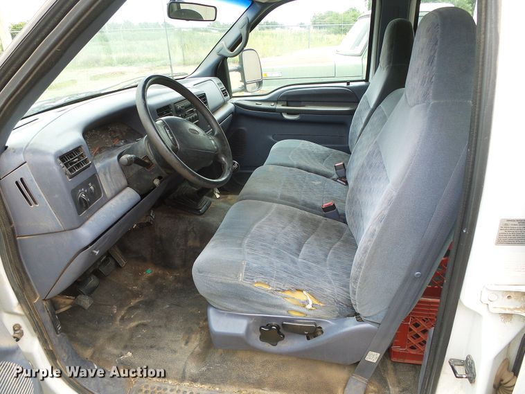 image for item DC5047 1999 Ford F350 Super Duty Crew Cab pickup truck