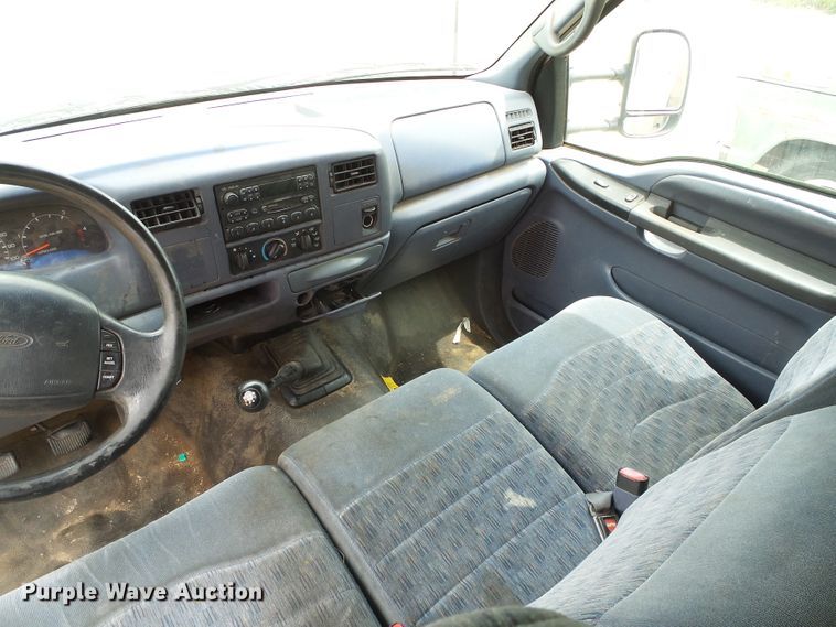 image for item DC5047 1999 Ford F350 Super Duty Crew Cab pickup truck