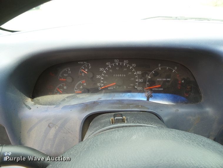 image for item DC5047 1999 Ford F350 Super Duty Crew Cab pickup truck