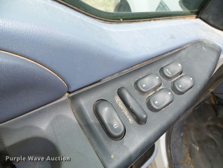 image for item DC5047 1999 Ford F350 Super Duty Crew Cab pickup truck