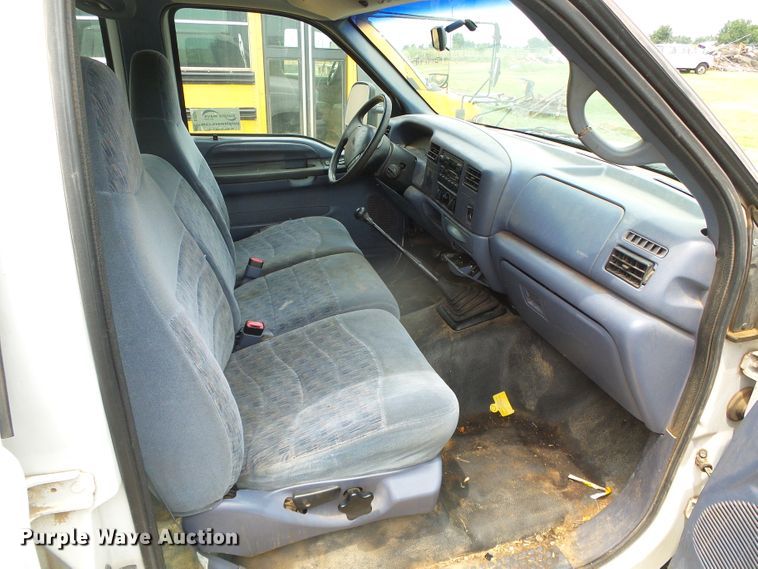 image for item DC5047 1999 Ford F350 Super Duty Crew Cab pickup truck