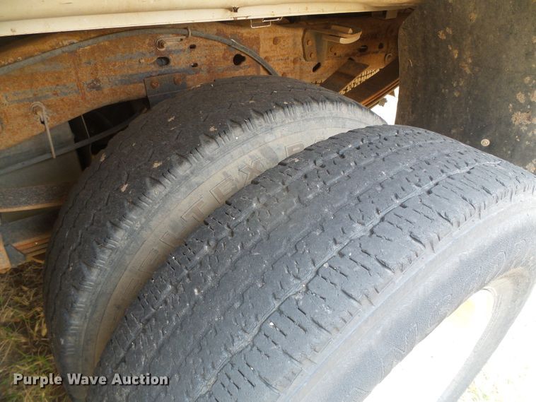 image for item DC5047 1999 Ford F350 Super Duty Crew Cab pickup truck