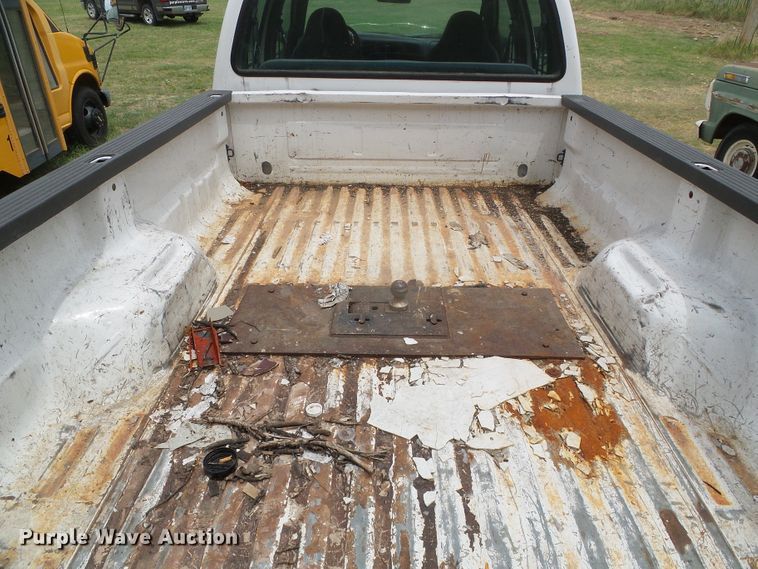 image for item DC5047 1999 Ford F350 Super Duty Crew Cab pickup truck