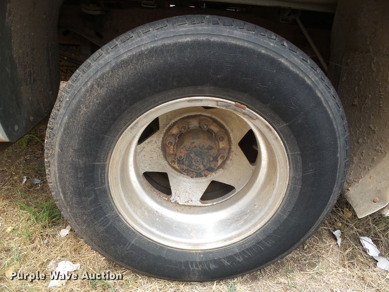 image for item DC5047 1999 Ford F350 Super Duty Crew Cab pickup truck