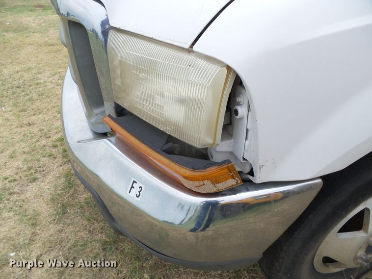 image for item DC5047 1999 Ford F350 Super Duty Crew Cab pickup truck