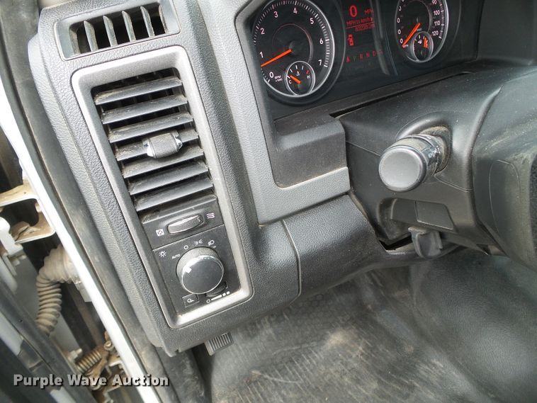 image for item DC5084 2013 Dodge Ram 1500 Crew Cab pickup truck