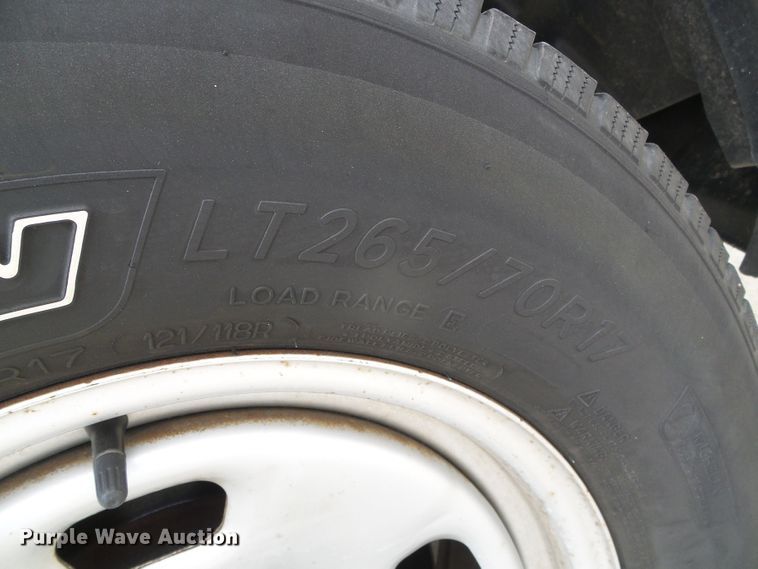 image for item DC5084 2013 Dodge Ram 1500 Crew Cab pickup truck