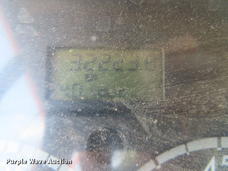 image for item DD6223 2001 Freightliner FL70 flatbed truck