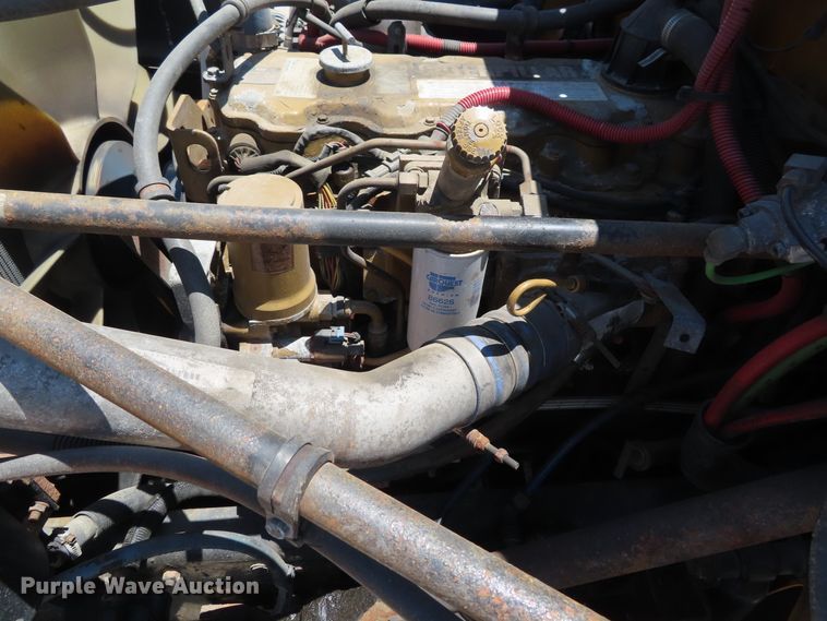 image for item DD6223 2001 Freightliner FL70 flatbed truck